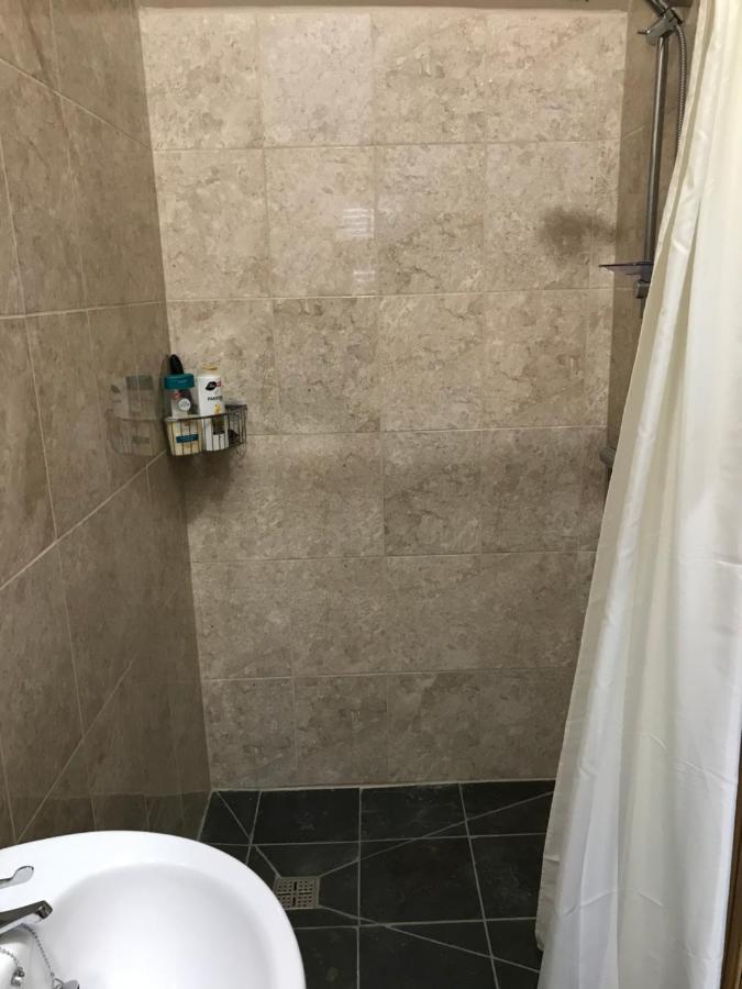 Nuneaton - Cottage - Sleeps 2 - Parking - Garden Экстерьер фото